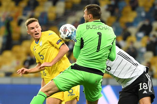 文班34+13+11马刺险胜国王 独行侠力克开拓者