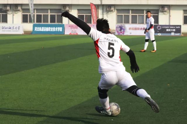 林庭谦25分天津胜吉林结束连败 琼斯空砍42分